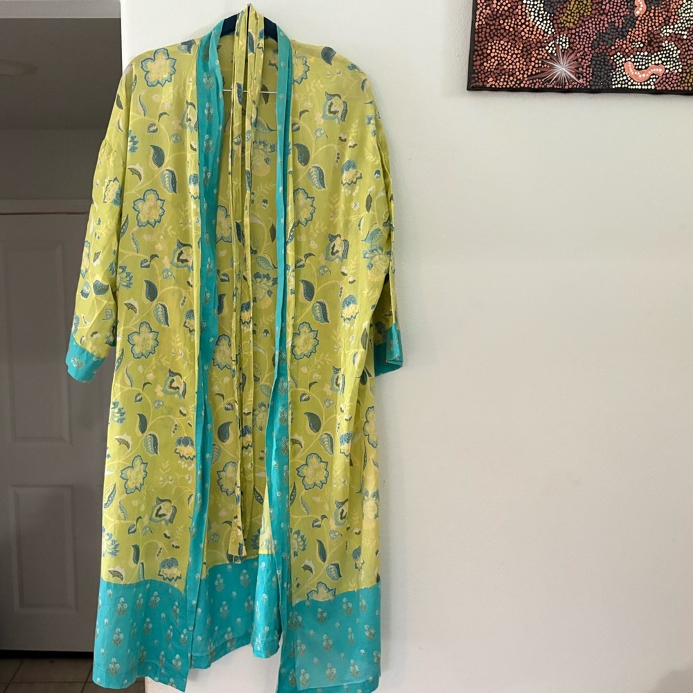 handprint Indian cotton robe. One Size.
